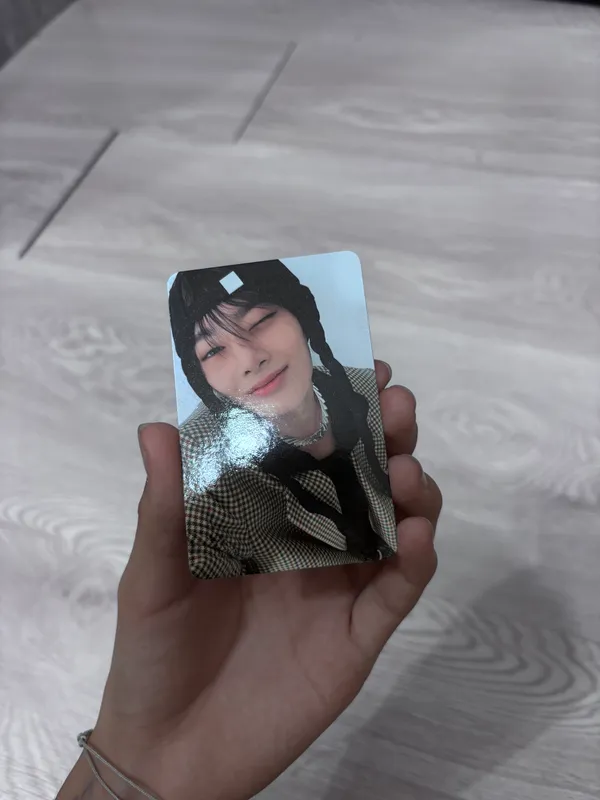 Stray Kids albomidagi Choninning rasmiy kartasi 3