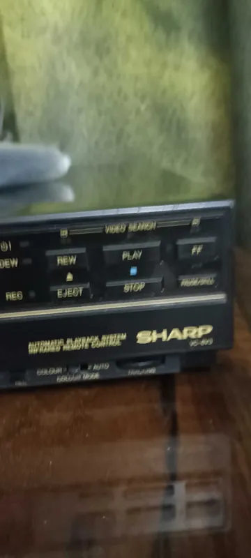 Видеомагнитофон Sharp