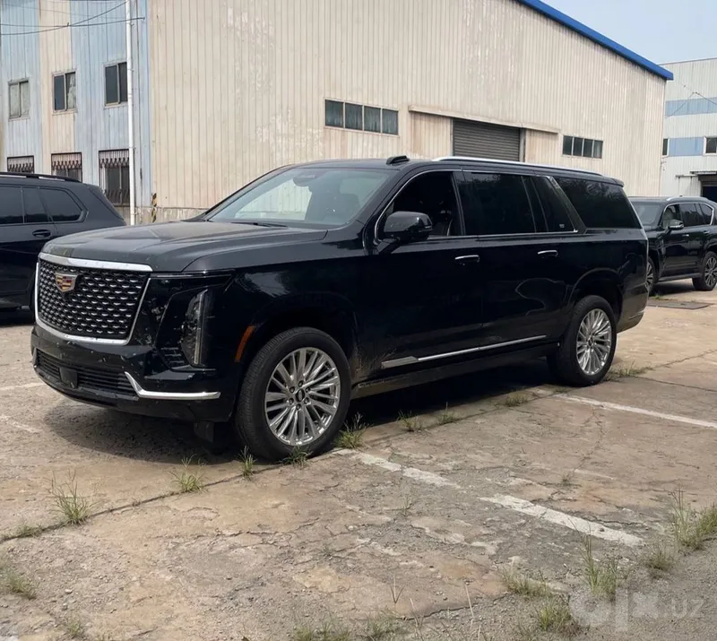 Cadillac Escalade ESV Long 2026 1 Cadillac Escalade ESV Long 2026 1