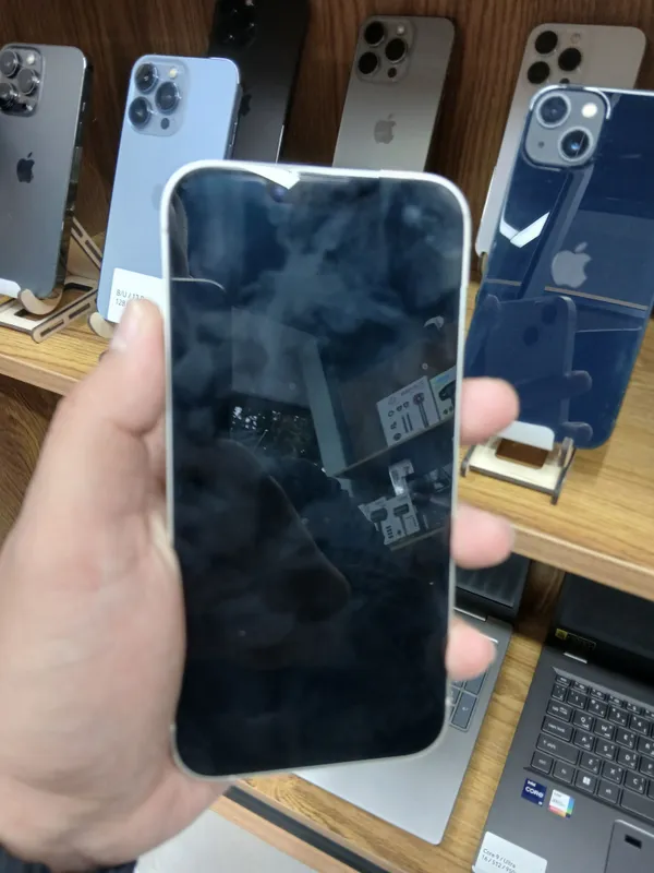 iPhone 14 2
