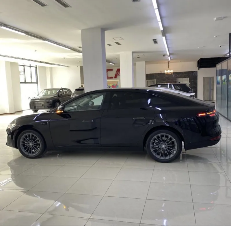 Leapmotor C01 Premium 626 EV — фото 2