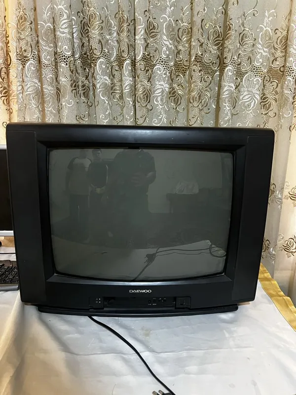 Телевизор б/у бб — фото 1