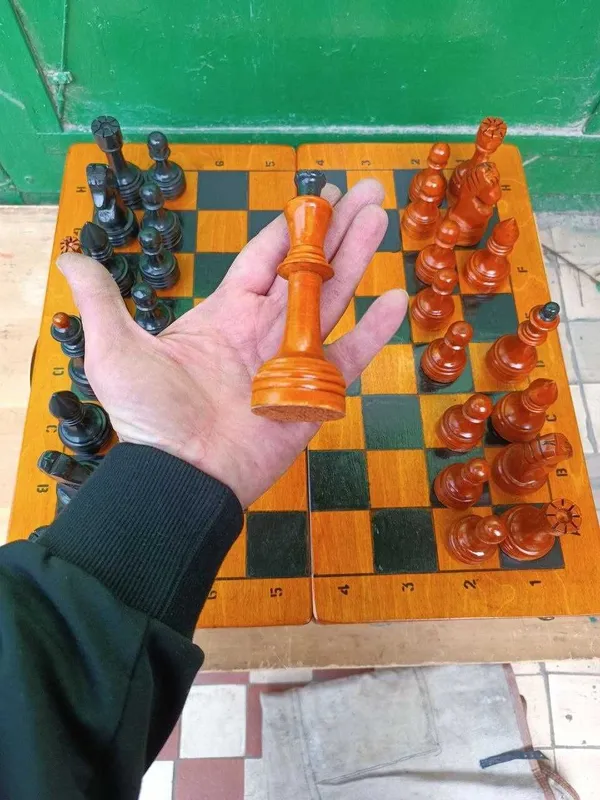 продам большие шахматы 4