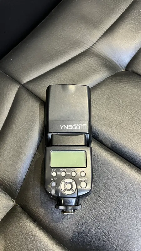 Вспышка YONGNUO 1 Вспышка YONGNUO 1