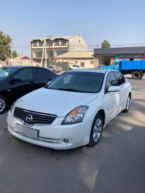 Nissan Altima 4 Nissan Altima 4