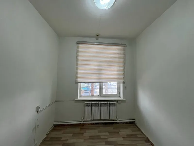 Аренда Под Офис 8м2, 2 этаж недалеко метро Бодомзор! 120$ 1 Линия! — фото 1