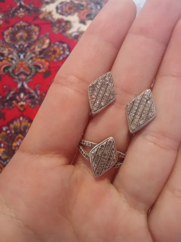 kumush sirgʻa uzuk