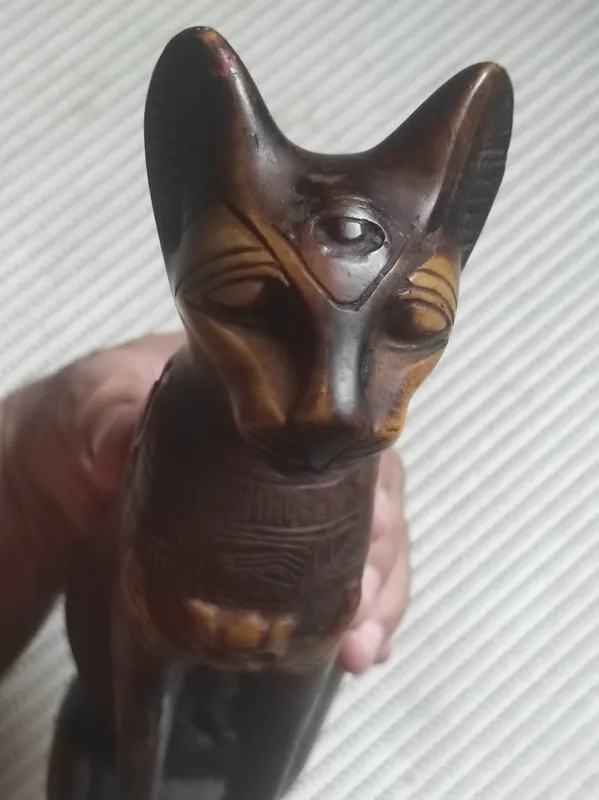 Продам Свинкса из Египта. 1 Продам Свинкса из Египта. 1