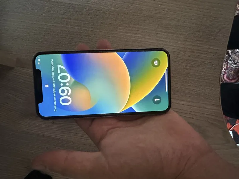 Iphone X 64 gb ideal sastiyanada umuman ochilmagan 5