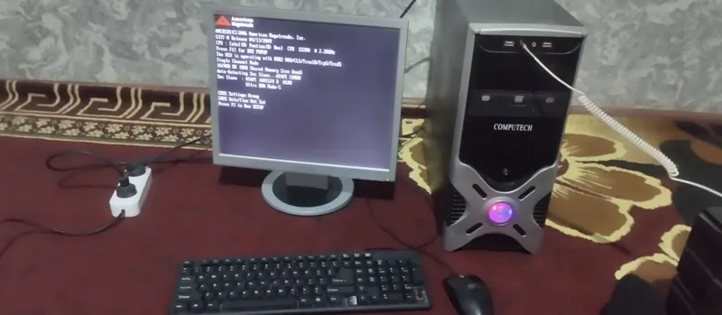 компютир сотлади
