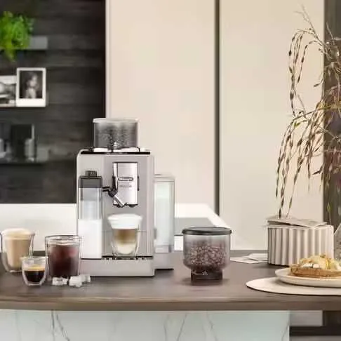 Кофемашина Итальянское DELONGHI Все Модели Есть Современный Дизайн ! — фото 1