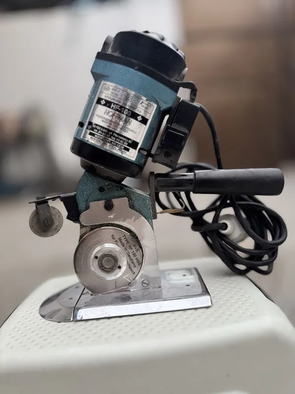 Дисковый раскройный нож Hoffman HF-100 (Польша / Германия) 1 Дисковый раскройный нож Hoffman HF-100 (Польша / Германия) 1