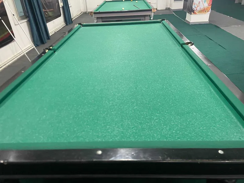 Rilley billiard stol sotiladi 1