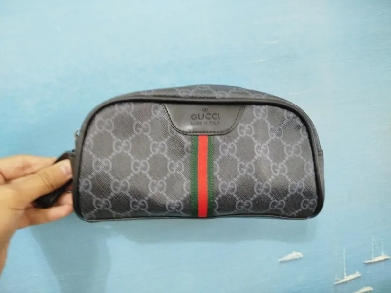 Gucci erkaklarqoʻlsumkasi Turkiyadanolib kelganman
