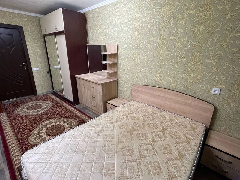 продам чиланзар 1.  двух комнатная