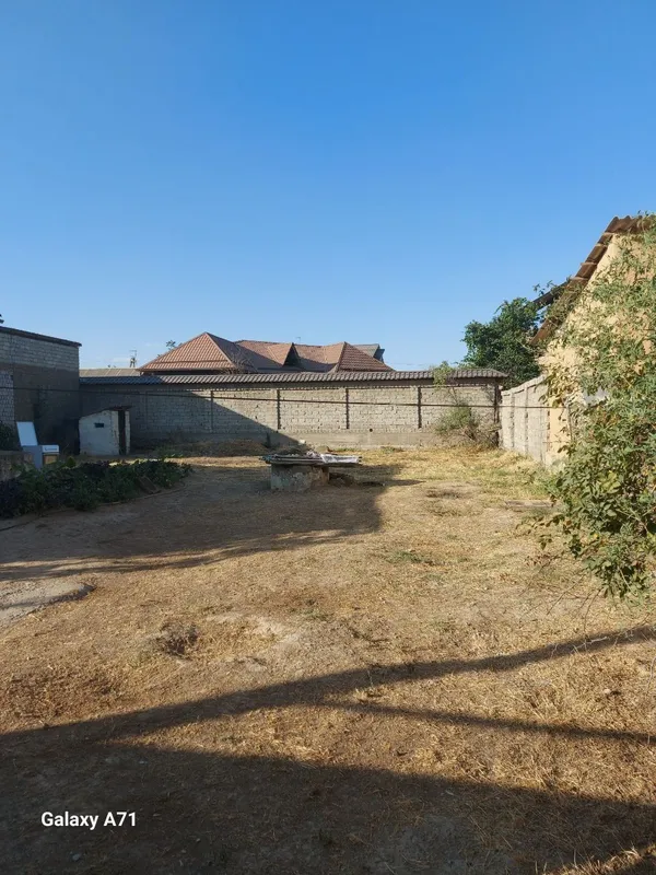 Yengi uzbekiston park ruparasida srochniy sotiladi uy uchastka — фото 1