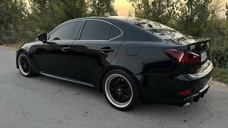 Автомобиль LEXUS F SPORT, стилизованный под ракету 4 Автомобиль LEXUS F SPORT, стилизованный под ракету 4
