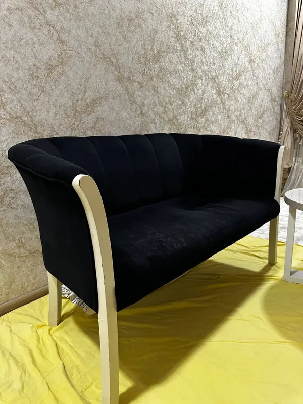 Divan + jurnalni stol — фото 1