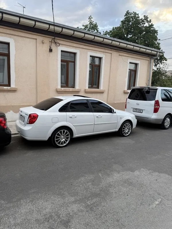 Lasetti 1.6, автомат 2 Lasetti 1.6, автомат 2