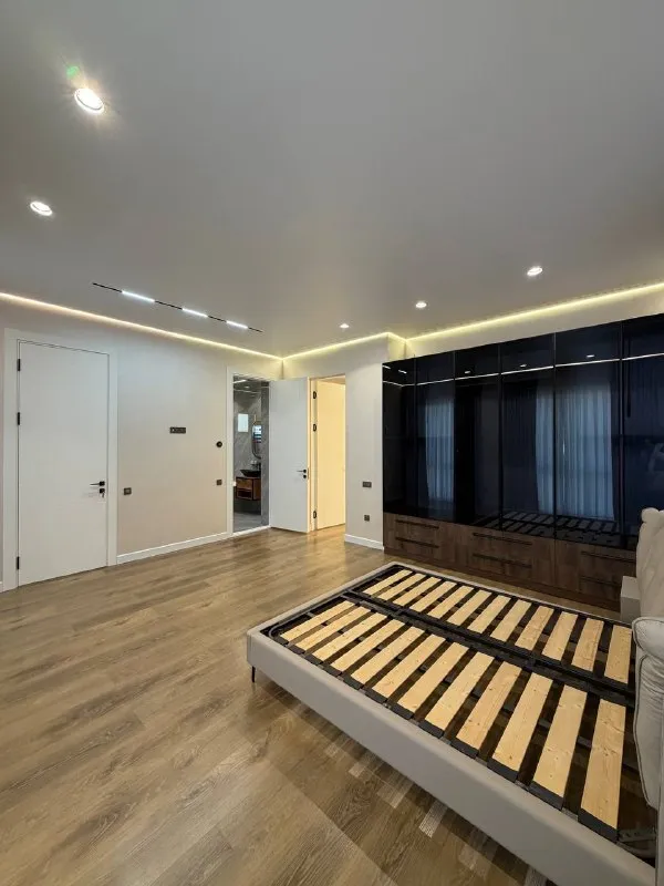 5-комнатная квартира, 300 м², Мирзо-Улугбек 6