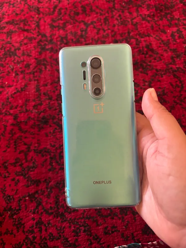 Продам OnePlus 8 Pro 3