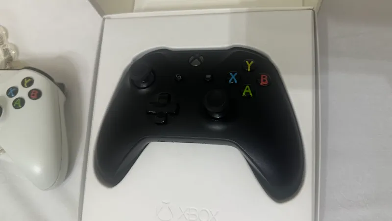 Xbox One S 500GB 5