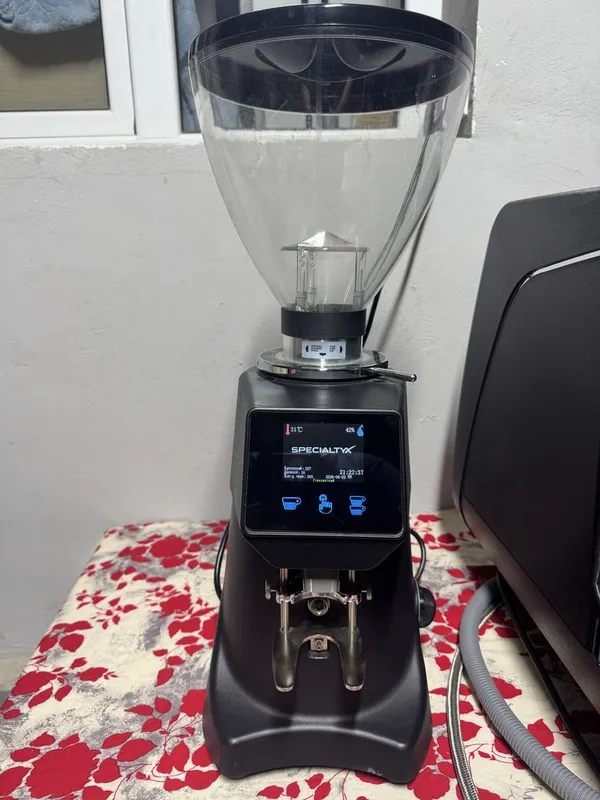Кофемашина Симонелли ( Simonelli Appia life ) кофемолка Симонелли б/у 3