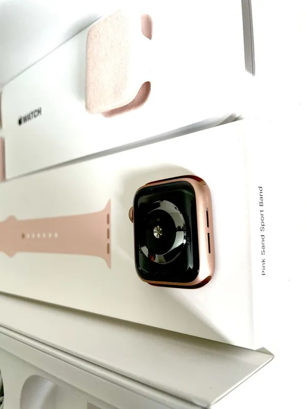 Apple Watch Series 4 GPS — фото 5