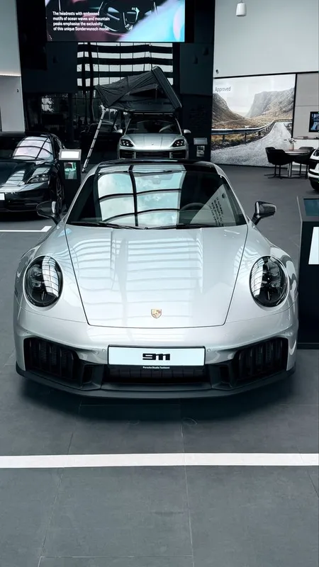 Porsche 911 sotiladi