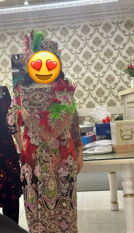 Ансамбль красного цвета 1 Ансамбль красного цвета 1