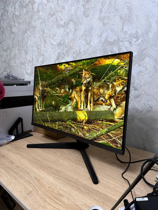 Samsung 27" Full HD 100Hz monitori 6
