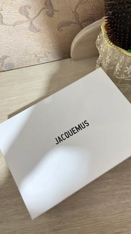 Oq JACQUEMUS sumkasi 3 Oq JACQUEMUS sumkasi 3