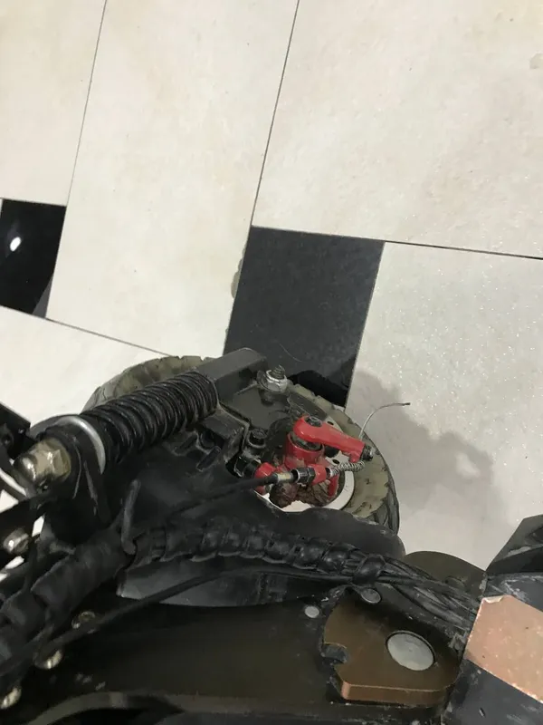 elektron samakat tezligi 45 93km yurgan.zor chotki 4