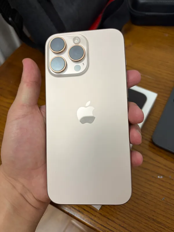 Продаётся iPhone 16 Pro Max 4 Продаётся iPhone 16 Pro Max 4
