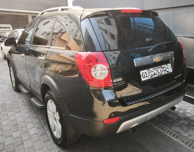 Chevrolet Captiva 3.2 AT, 2010 г. 3