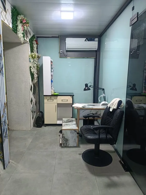 Sotiladi Salon tayyor ijarachisi bilan 7 Sotiladi Salon tayyor ijarachisi bilan 7