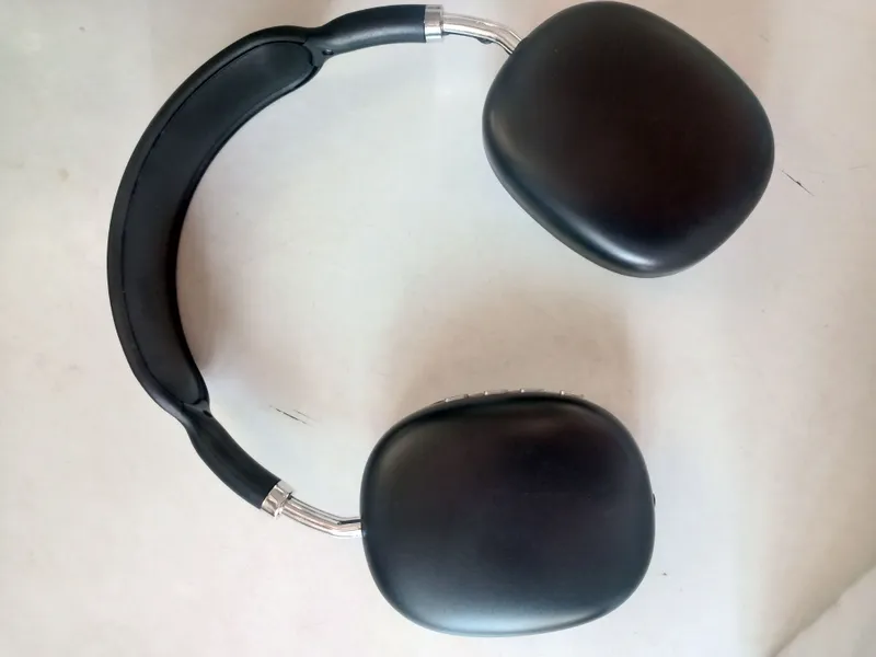 Naushnik p9 karopkasi yoq 3 oy ishlatilgan 2