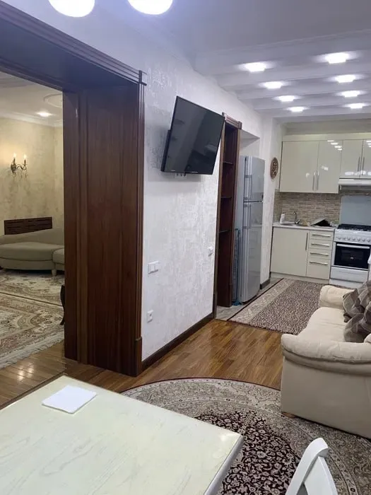 3 xonali kvartira, 80 m², 2/4 qavat, Mirzo-Ulug‘bek (Buyuk Ipak Yo‘li, C-1) 5