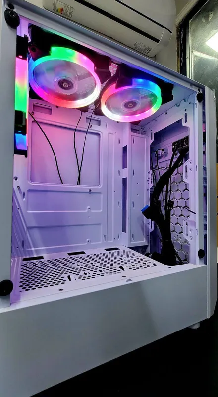 ZTTECH RGB GAMING CASE 3X RGB COOLER ATX M35 1 ZTTECH RGB GAMING CASE 3X RGB COOLER ATX M35 1