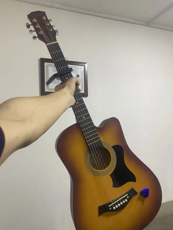 Gitara akustik 32 razmer pul zarl bekorchila bezota qilmang — фото 5