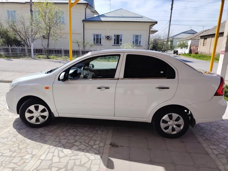 Chevrolet Nexia 3 2-pozitsiya — фото 3