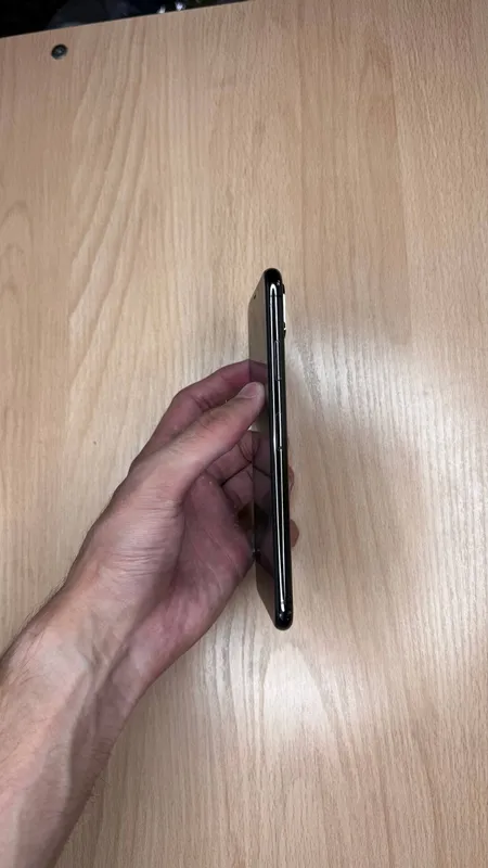 iPhone Xs Max 2
