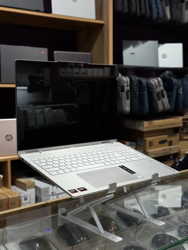 Lenovo YOGA 7 16AKP10