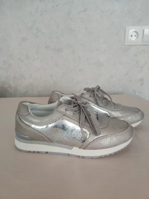женские кроссовки 2