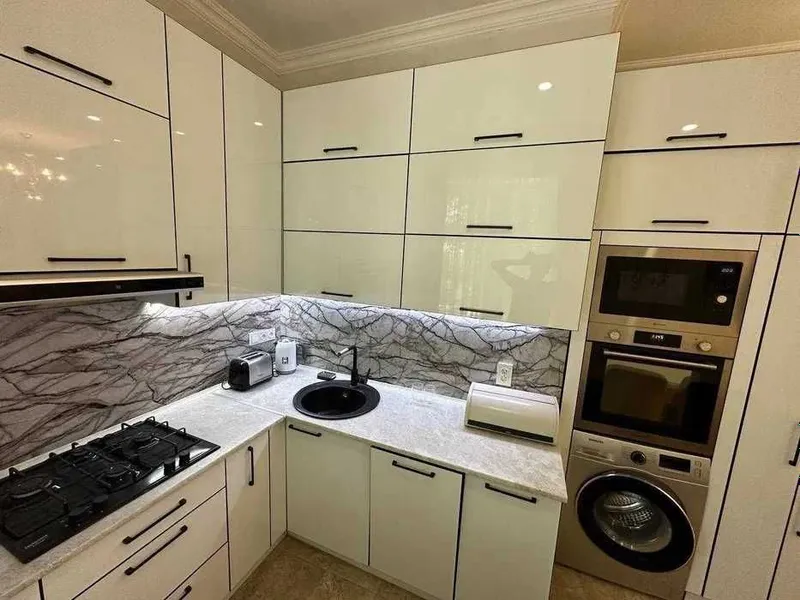 Уютная 3х ком на Ц-4 ор-р 5 Школа и метро, C-4 School №5 3 rooms Flat — фото 4