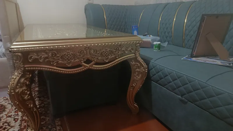 Элитный классический журнальный стол Luxury в отличном состоянии — фото 2