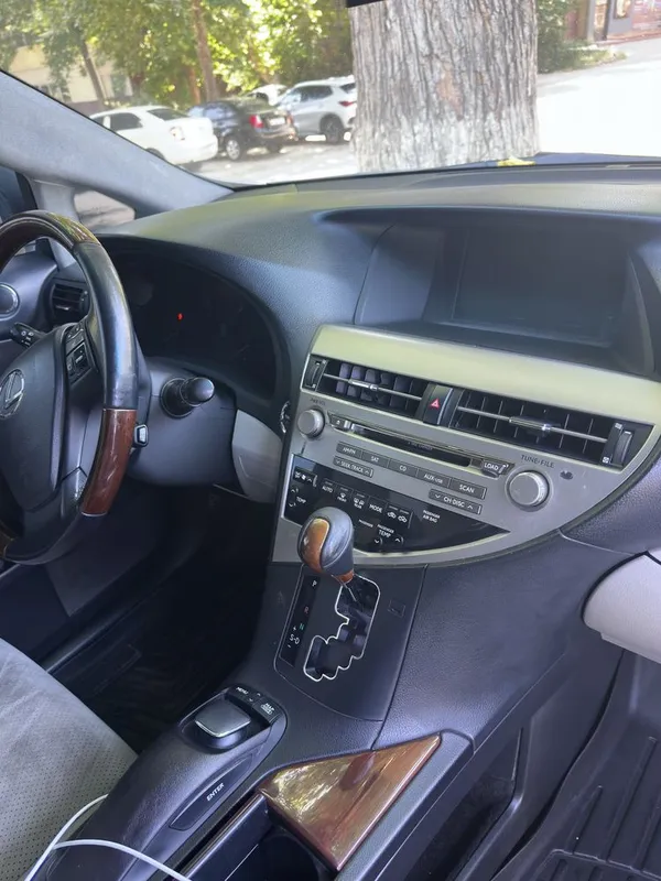 Срочно продается Lexus RX450H Hybrid , машина гибрид мало расходный 5 Срочно продается Lexus RX450H Hybrid , машина гибрид мало расходный 5
