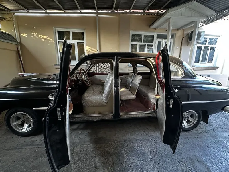 Продаётся GAZ ZIM 12