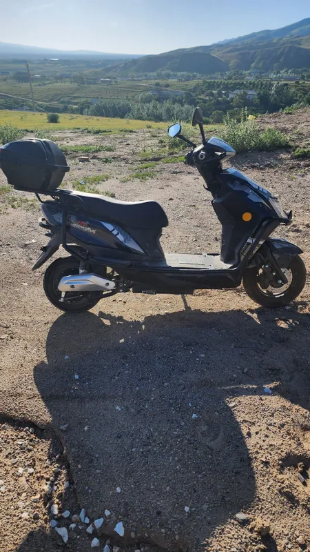 Yangi skuter hamma joyi ideal