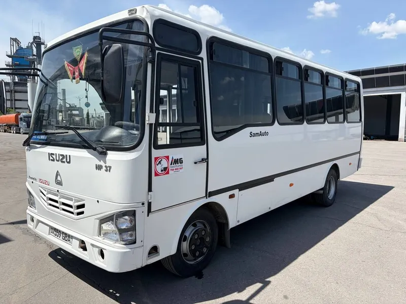 Аренда автобуса ISUZU — фото 2